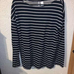 3/4 sleeve striped shirt